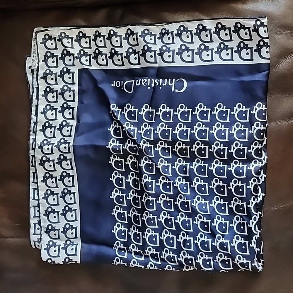Dior Women's Navy and White